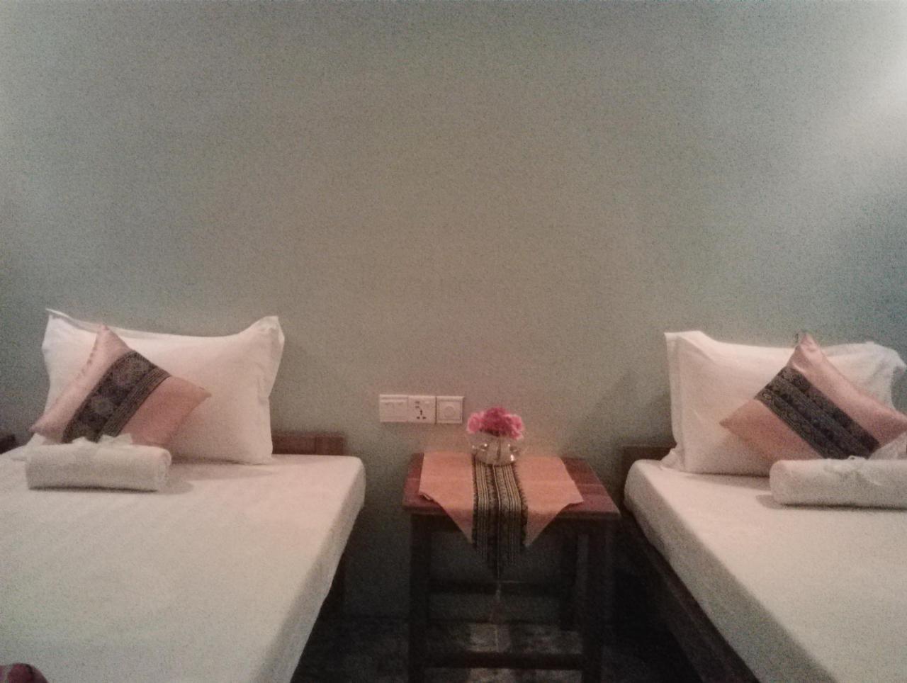 Hostel Roma Inn Кало Екстер'єр фото