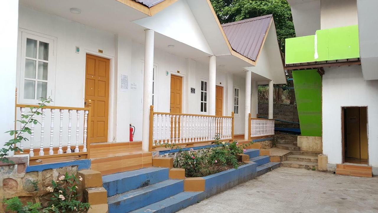 Hostel Roma Inn Кало Екстер'єр фото