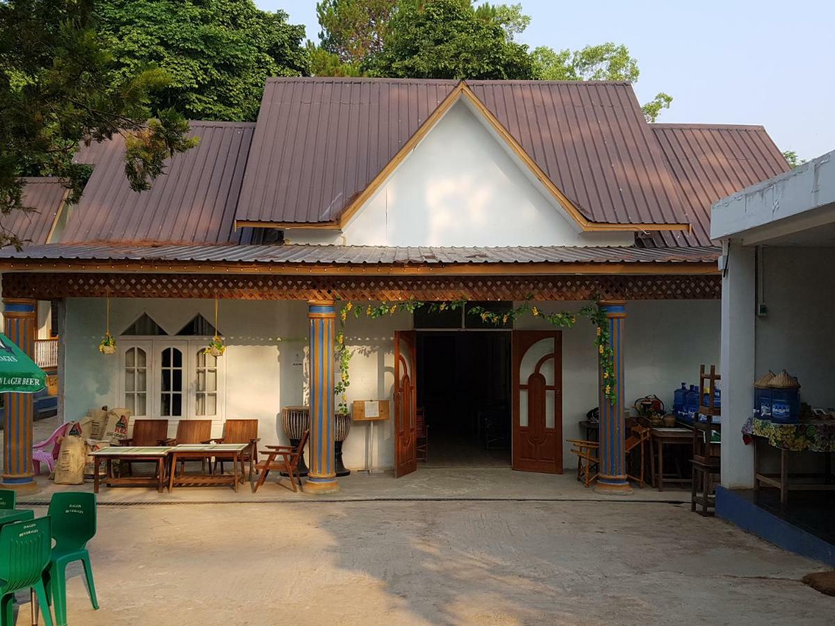 Hostel Roma Inn Кало Екстер'єр фото