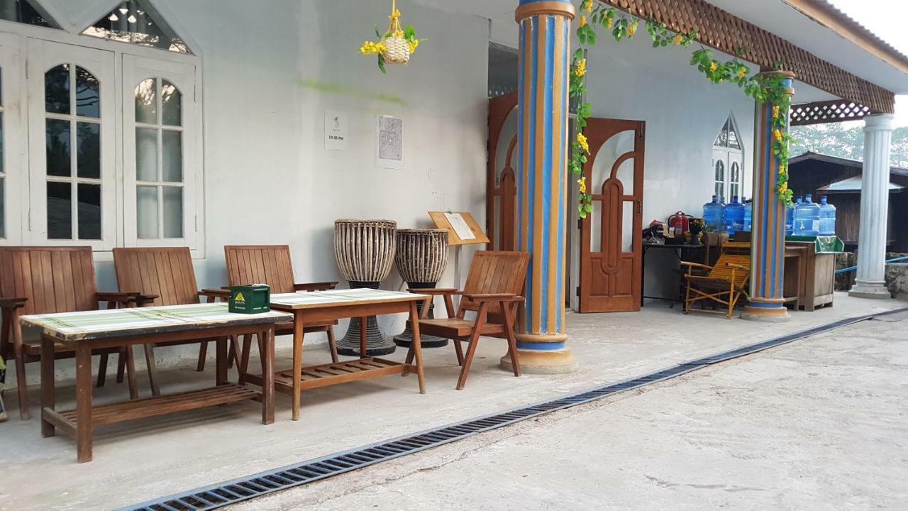 Hostel Roma Inn Кало Екстер'єр фото